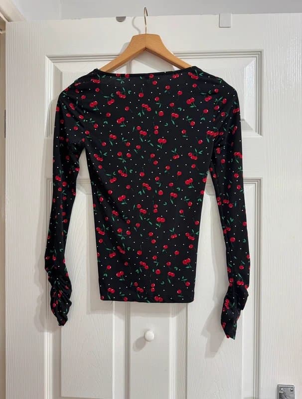 Stradivarius Stradivarius Cherry Print Ruched Long Sleeve Top