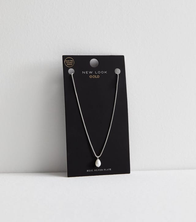 New Look Silver Plated Faux Pearl Pendant Necklace New Look - 3