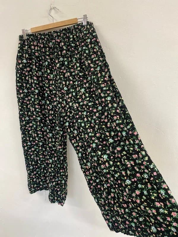 New Look Fabulous New Look floral wide leg palazzo pants Uk14 New CS001