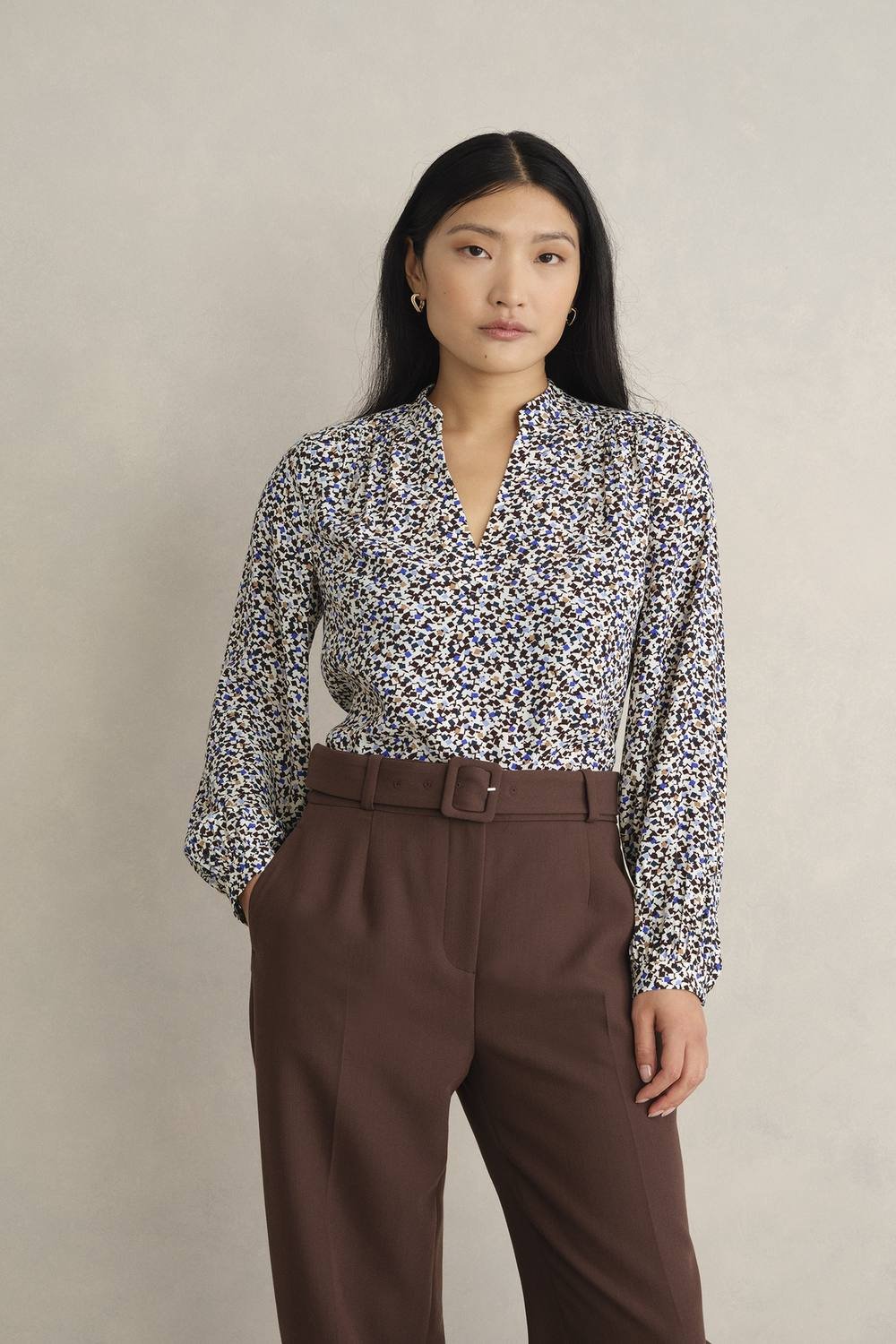 Hobbs London Hobbs London Women's Mila Blouse in Off-White - 2