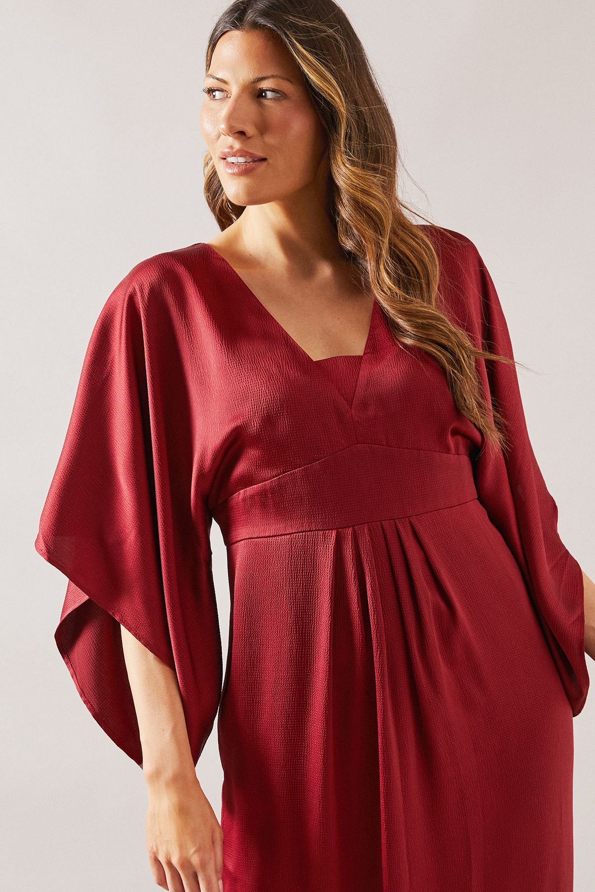 Wallis Wallis Women's Satin Cape Sleeve Midi Dress in Burgundy - 3