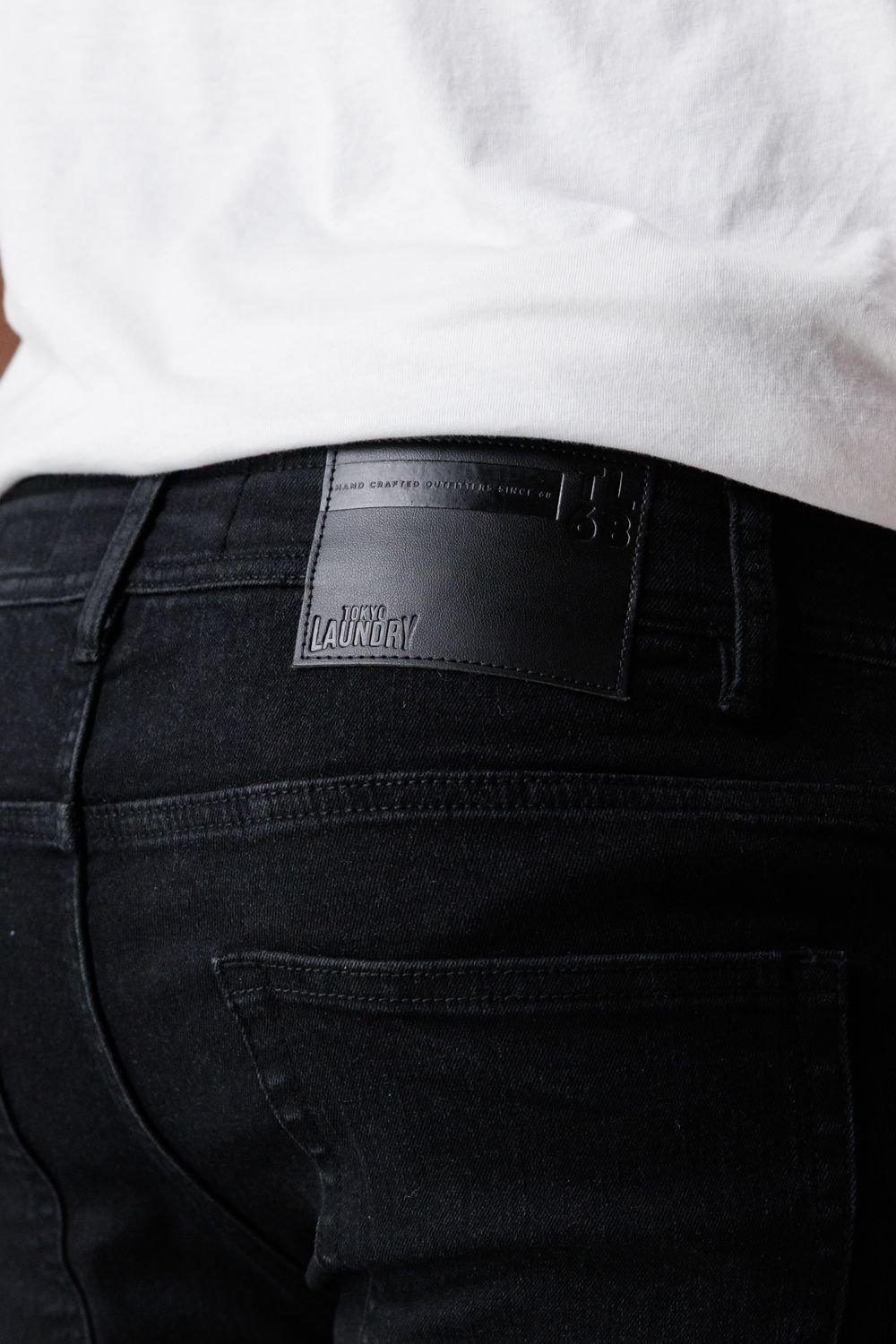 Tokyo Laundry Tokyo Laundry Men's Straight Fit Cotton Blend Jeans in Black - 4