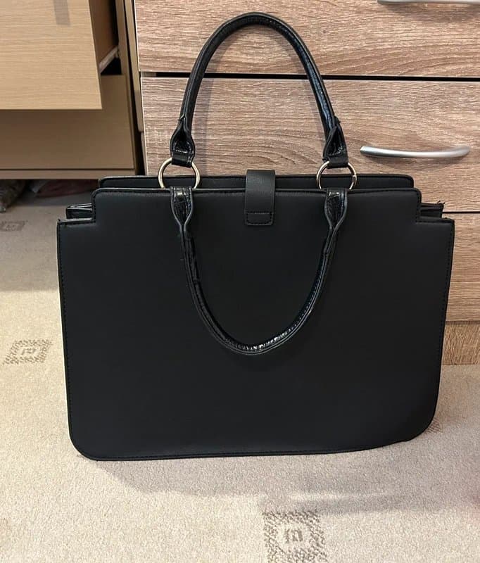 New Look Black leather handbag with laptop case