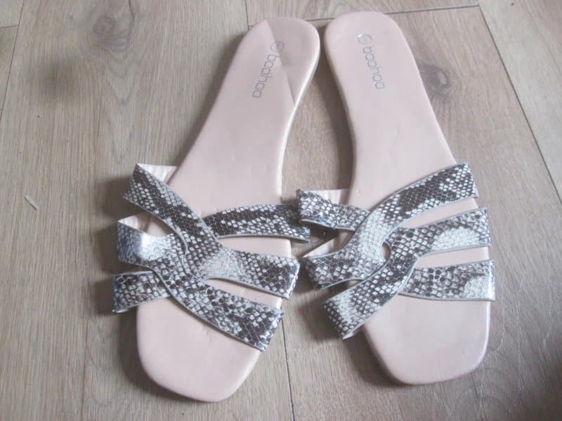 Boohoo Boohoo size 8 eu 41 snake print slip on flat sandals Brand new with no tags