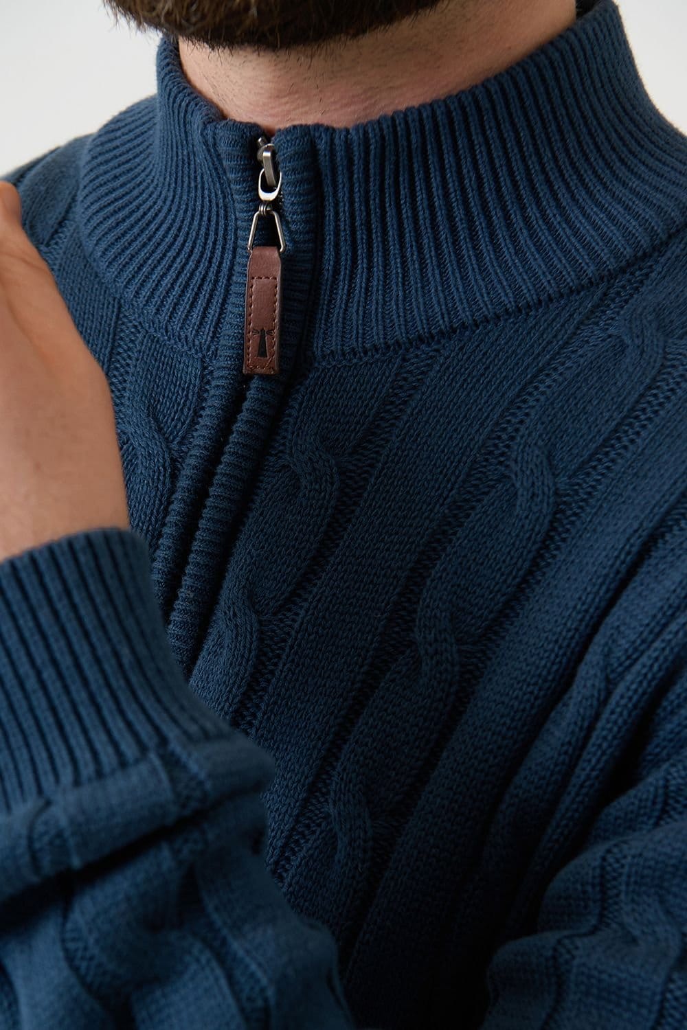 Saltwell Saltwell Men's Cable Knit Quarter Zip Jumper in Navy - 4