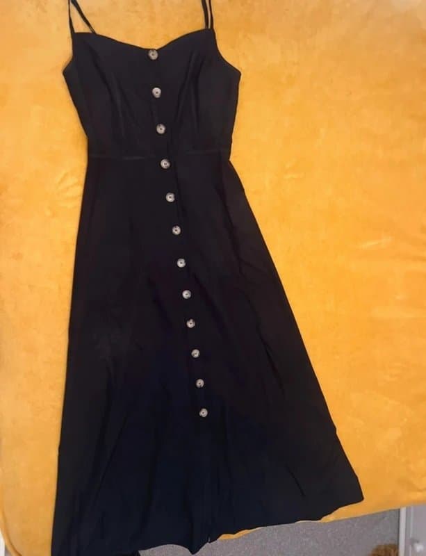 Missguided Misguided black button up maxi dress
