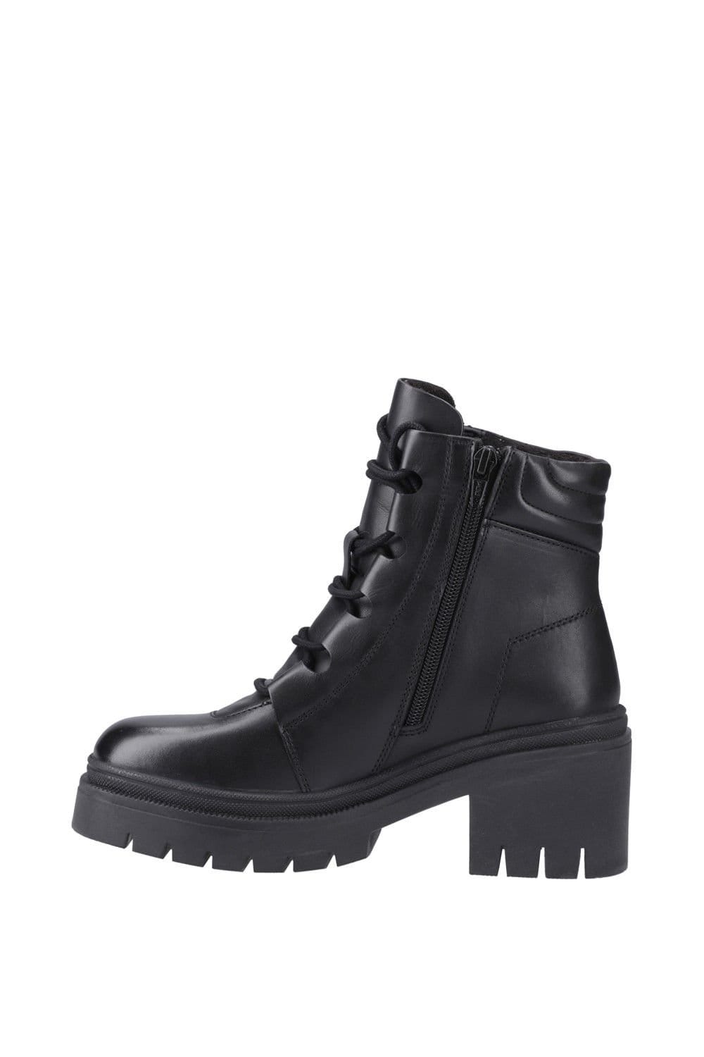 Pod Pod Women's Winona Heeled Boot in Black - 4