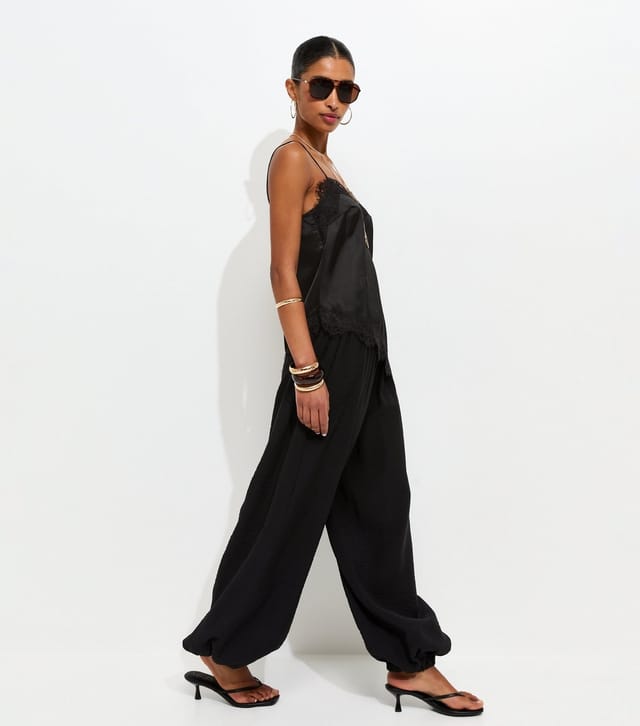 New Look Women's Black Cuffed Leg Trousers New Look - 2