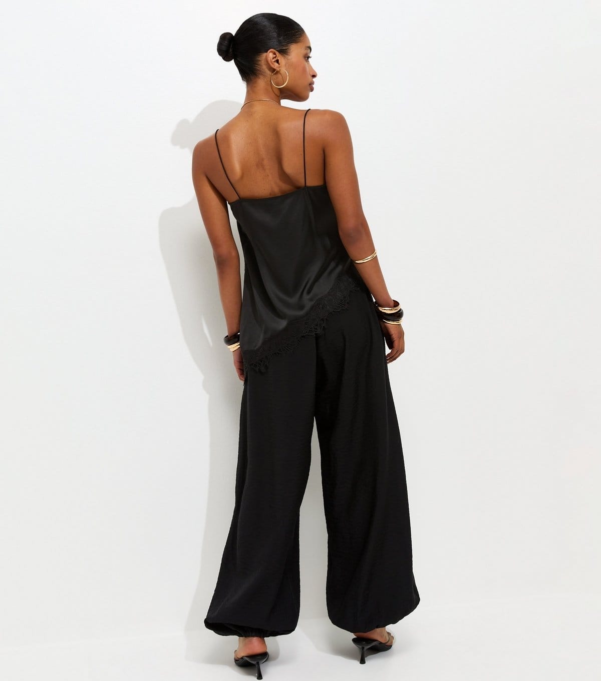 New Look Women's Black Cuffed Leg Trousers New Look - 4