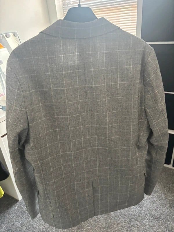 New Look Men’s new look suit only worn once - 1