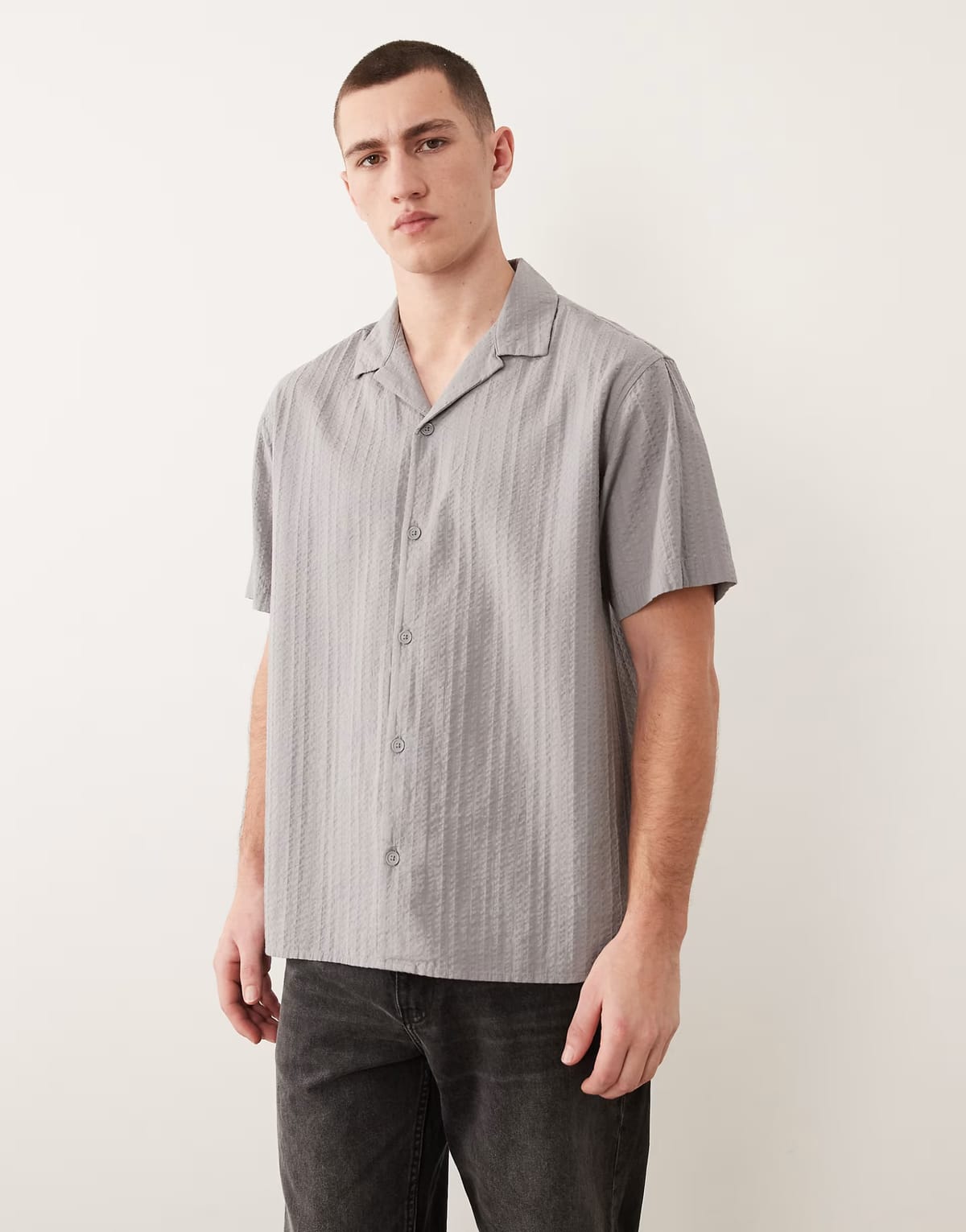 ASOS Jack & Jones textured shirt with short sleeves in grey - 1