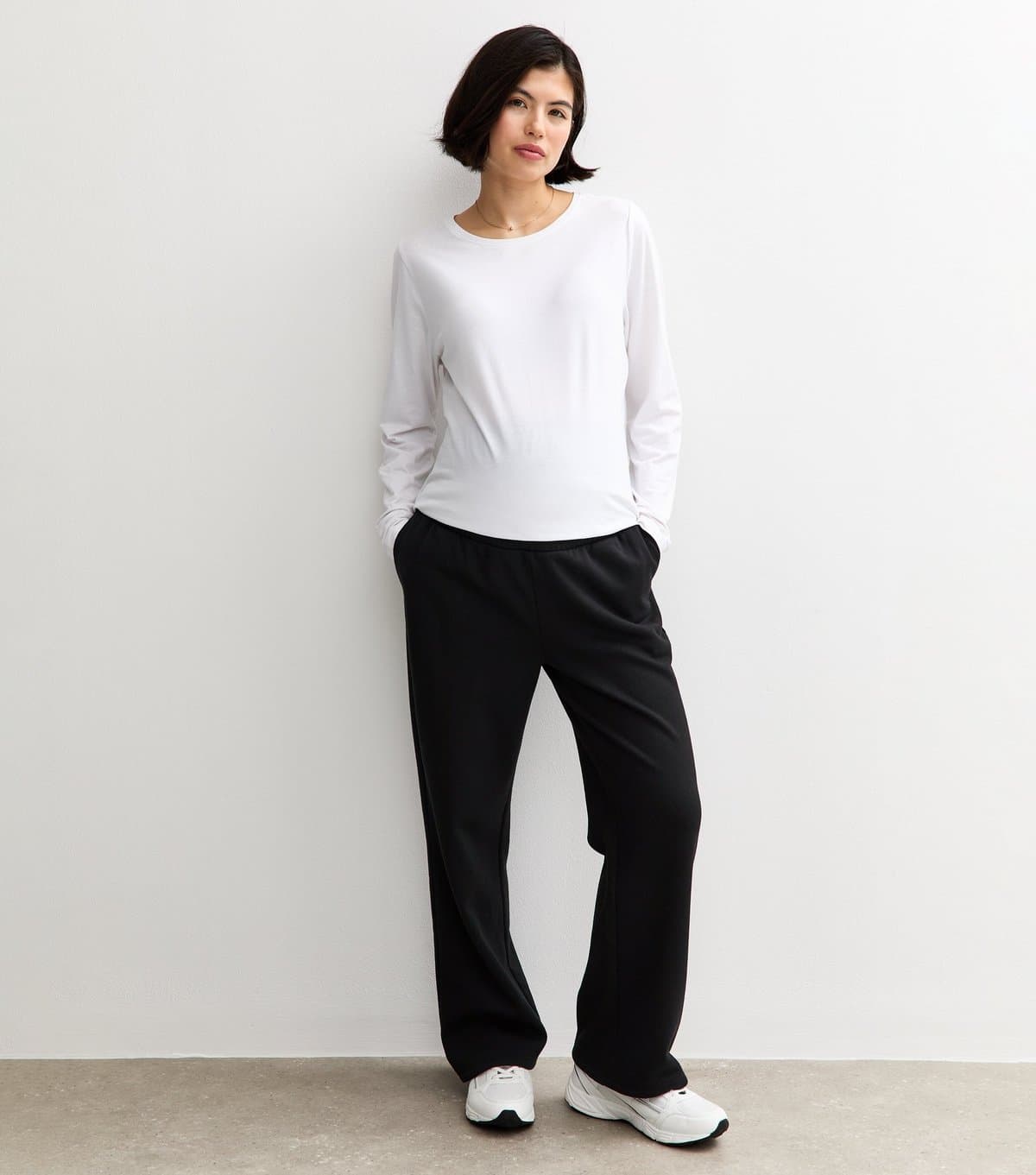 New Look Women's Maternity Black Wide Leg Jogger Trousers New Look