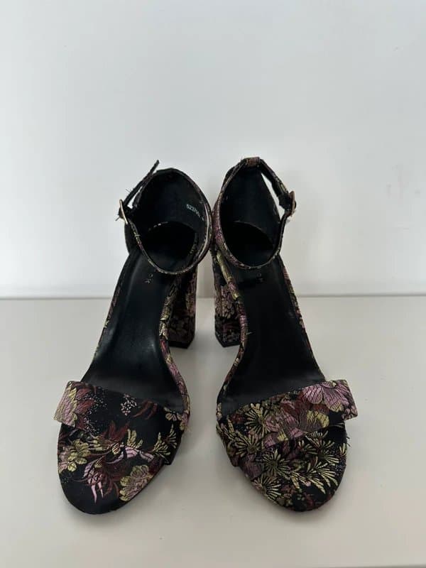 New Look Satin pattern heels