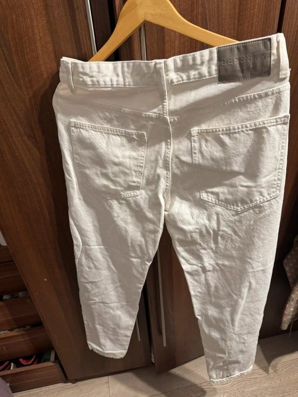 Bershka White Straight Fit Jeans