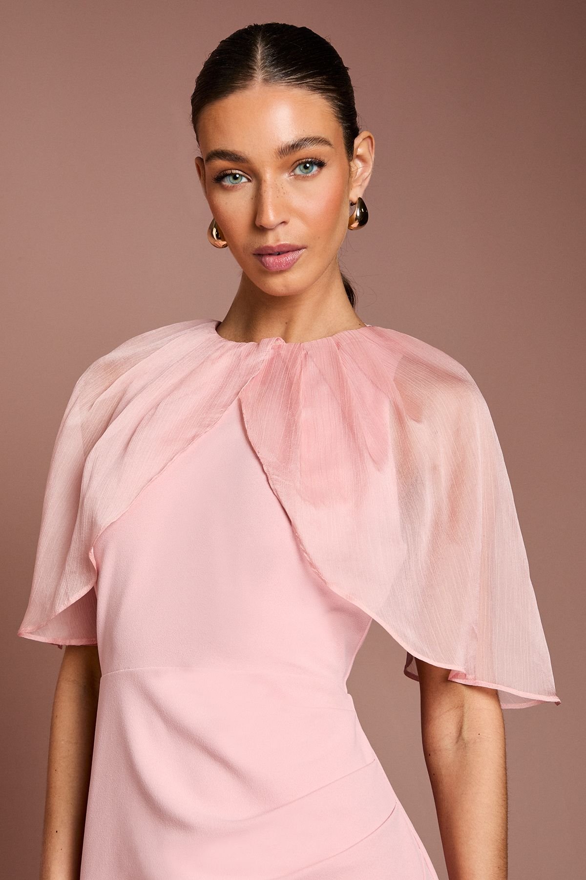 Coast Coast Women's Cape Sleeve Ruched Detail Maxi Dress in Blush - 4