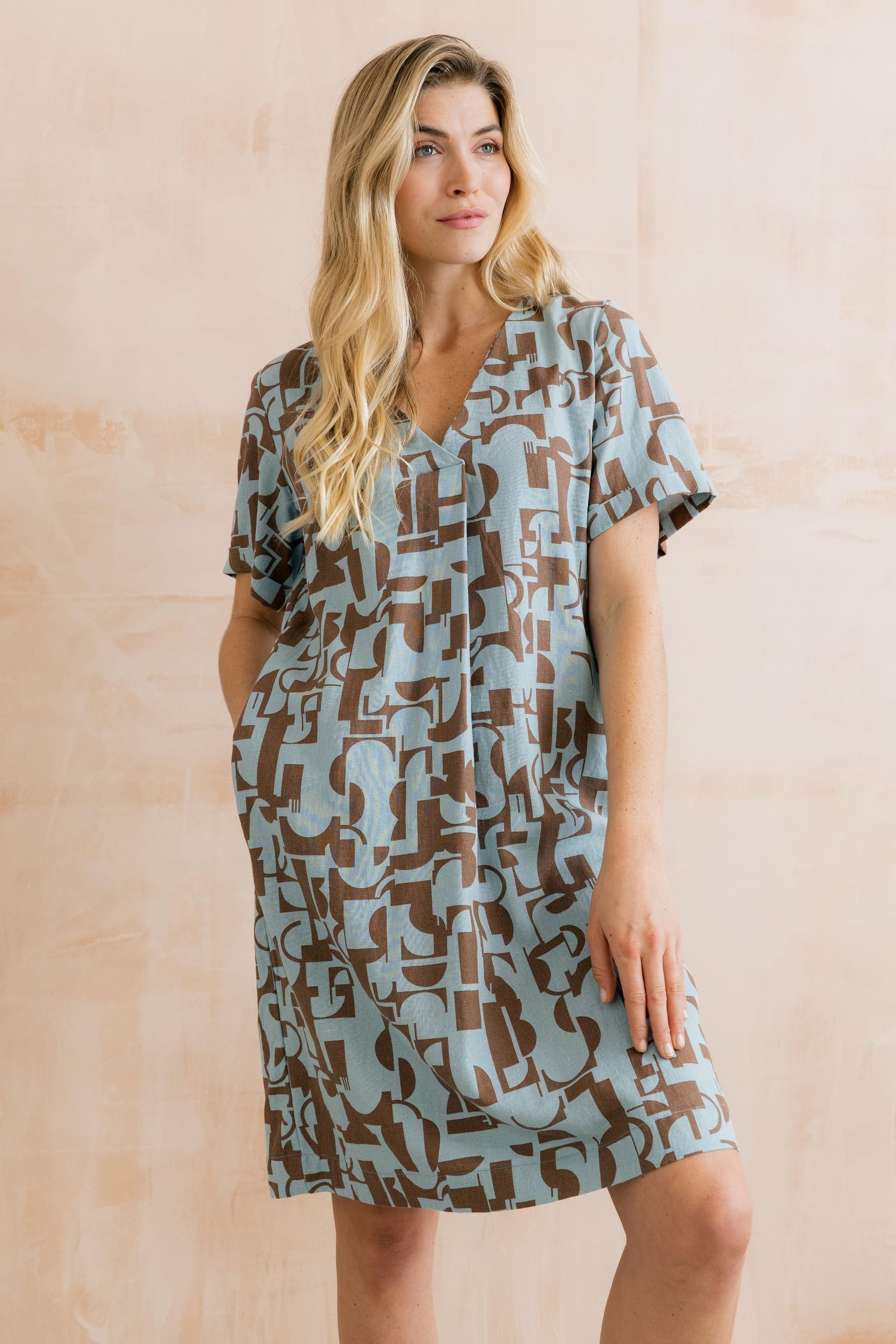 Lily & Me Lily & Me Women's Vine Linen Blend Print Dress in Brown