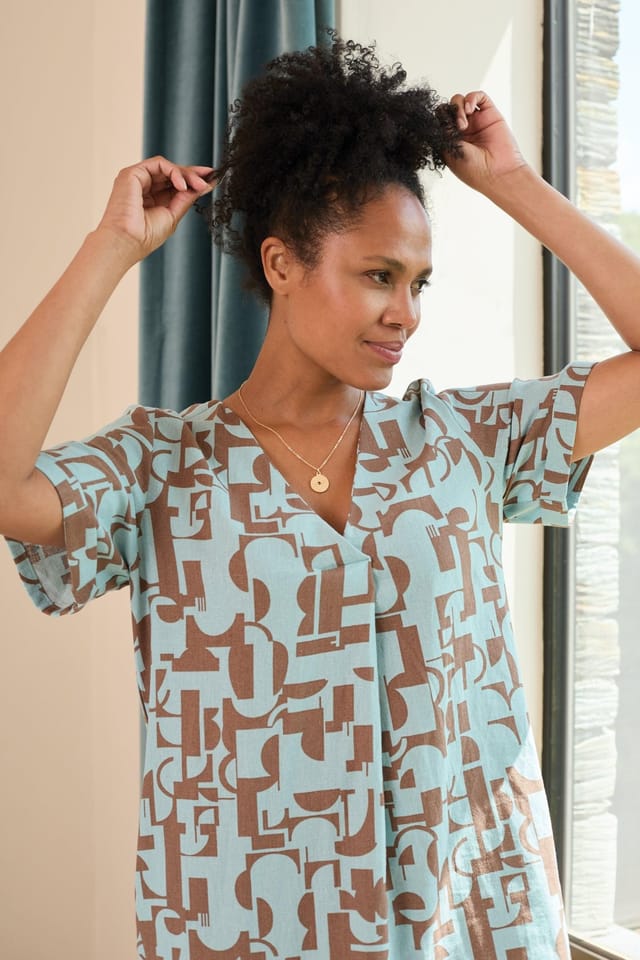 Lily & Me Lily & Me Women's Vine Linen Blend Print Dress in Brown - 2