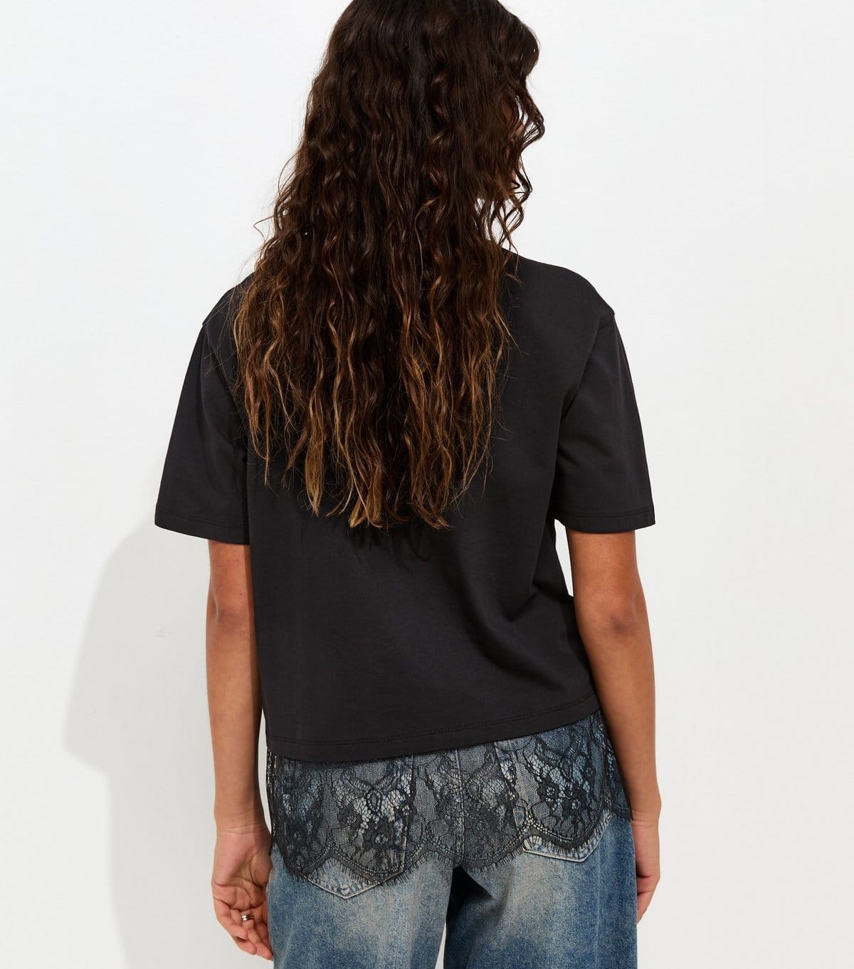 New Look Women's Black Cotton Downtown Los Angeles Heart Lace Trim T-Shirt New Look - 4