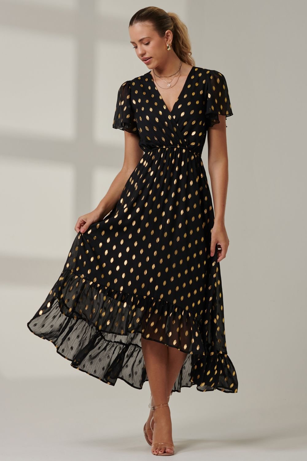 Jolie Moi Jolie Moi Women's Metallic Effect Angel Sleeve Maxi Dress in Black - 2