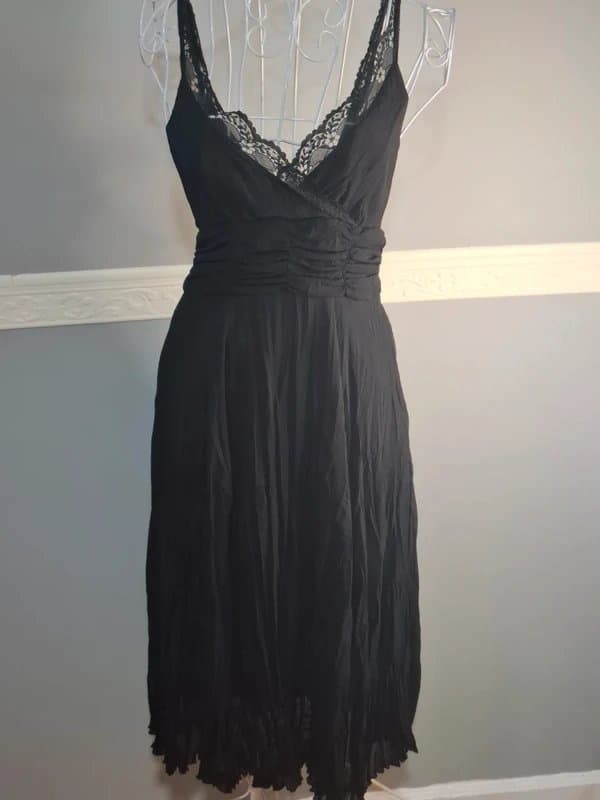 Oasis Black lace detail sheer overlay dress – Oasis – size 8