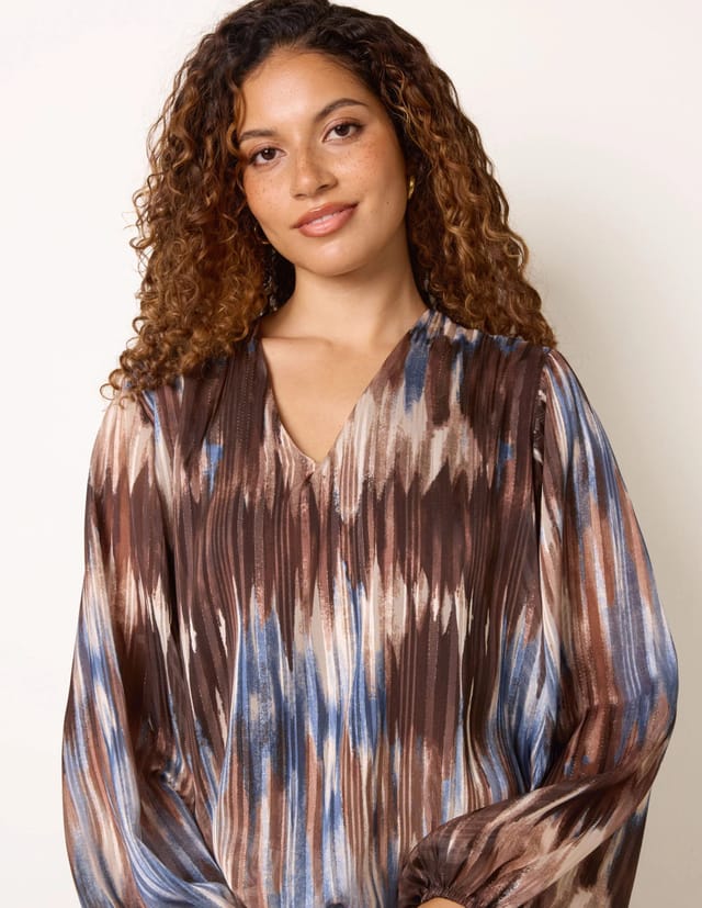 Blue Vanilla V Neck Metallic Bubble Hem Top - 2