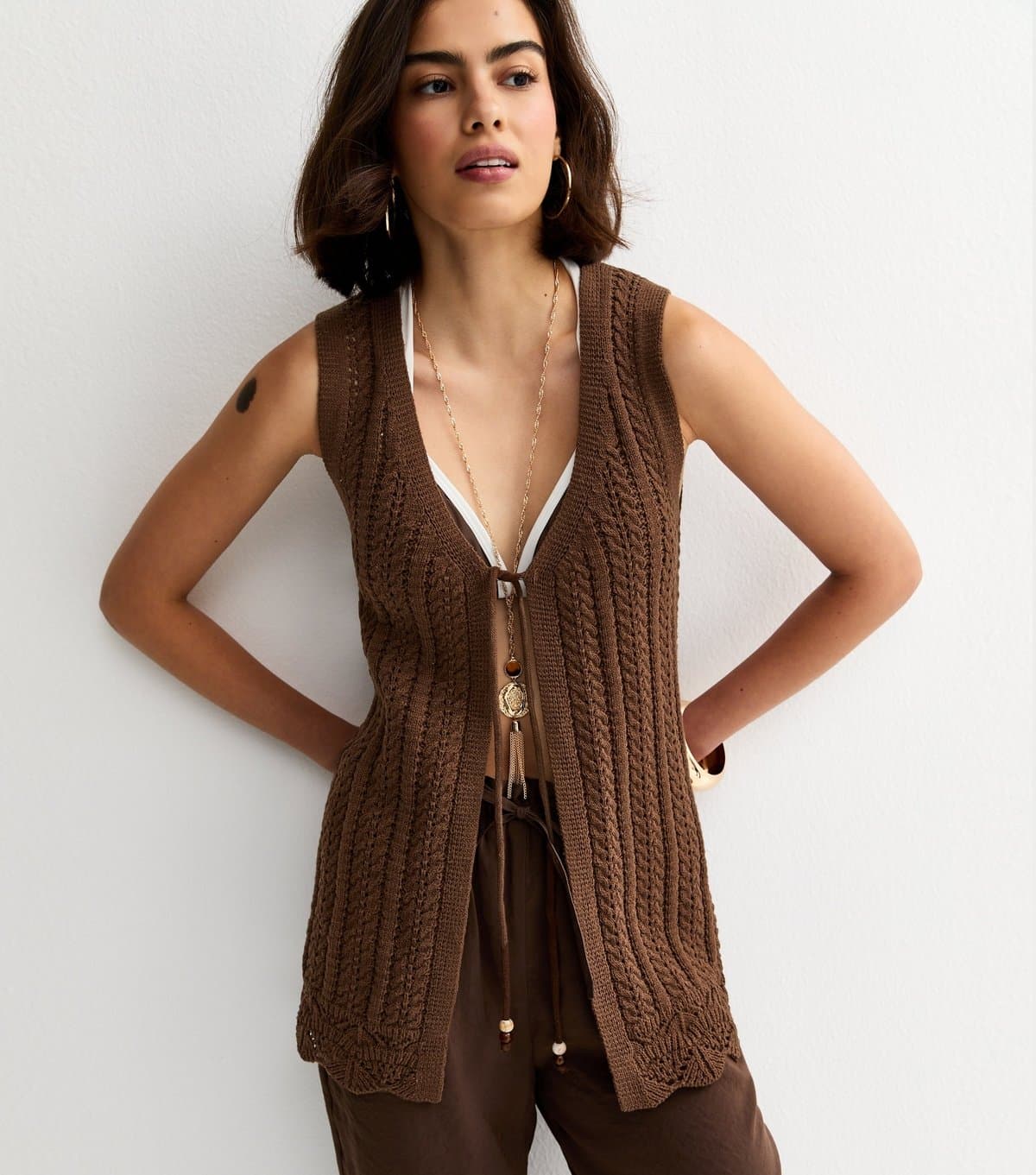 New Look Women's Brown Cotton Rich Stitchy Knit Longline Tie Front Waistcoat New Look