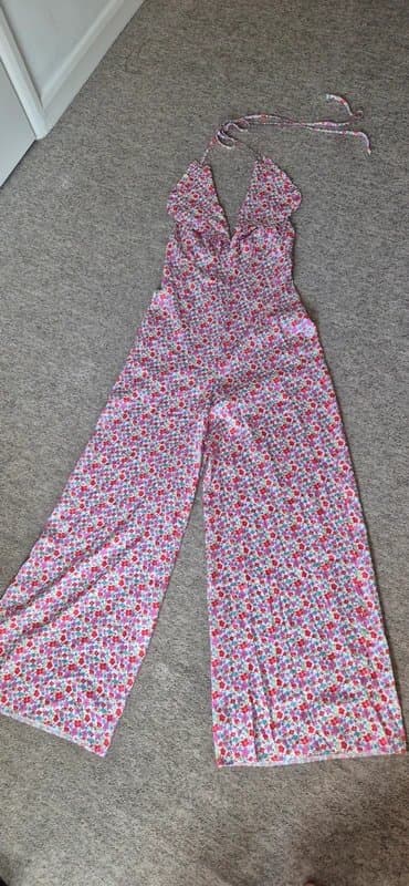 ASOS Design Stunning Ditsy print jumpsuit size 8