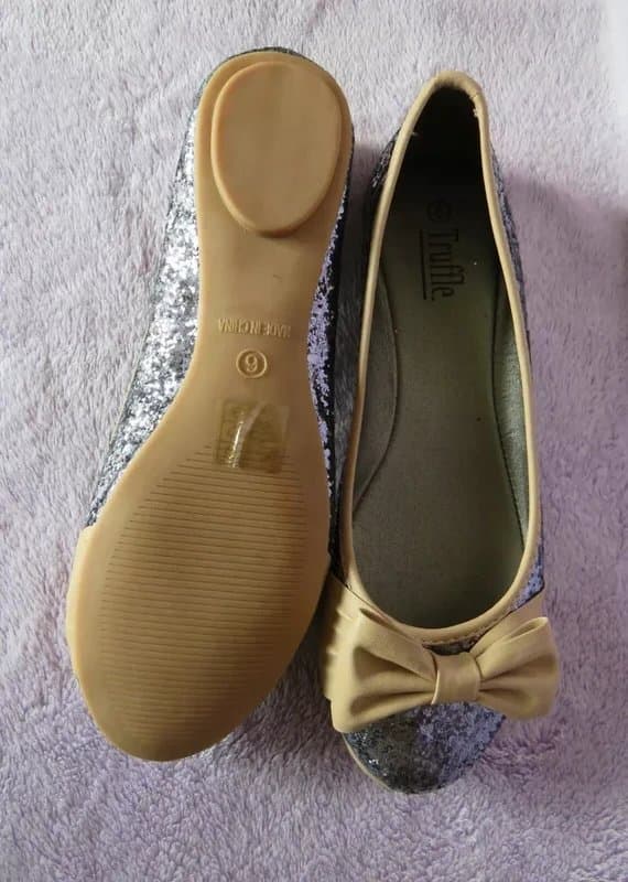 Truffle Truffle Graphit Sequins Bow Flat Shoes UK 6