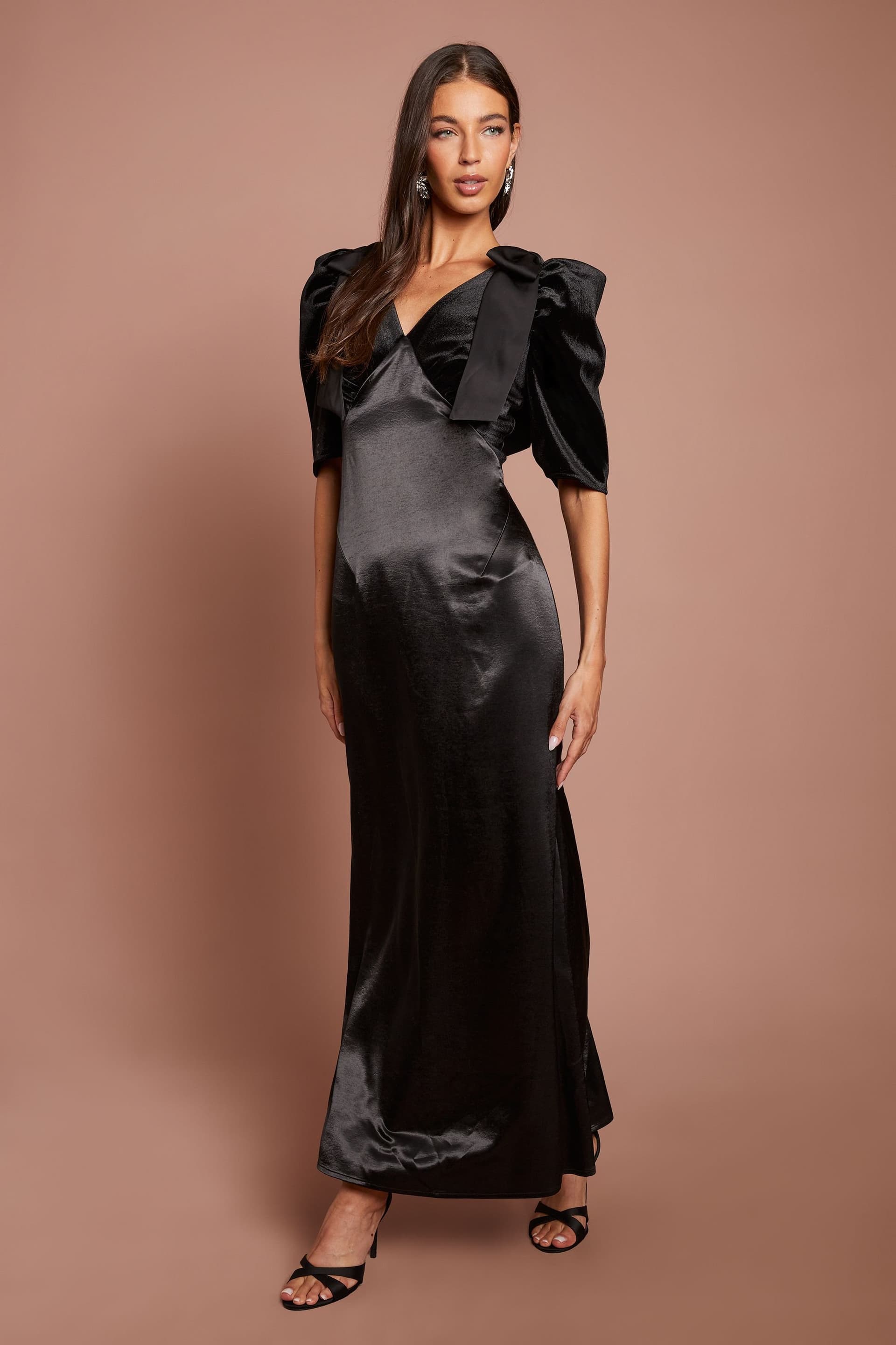 Coast Coast Women's Satin Skirt Velvet Bodice With Contrast Bow Maxi Dress in Black