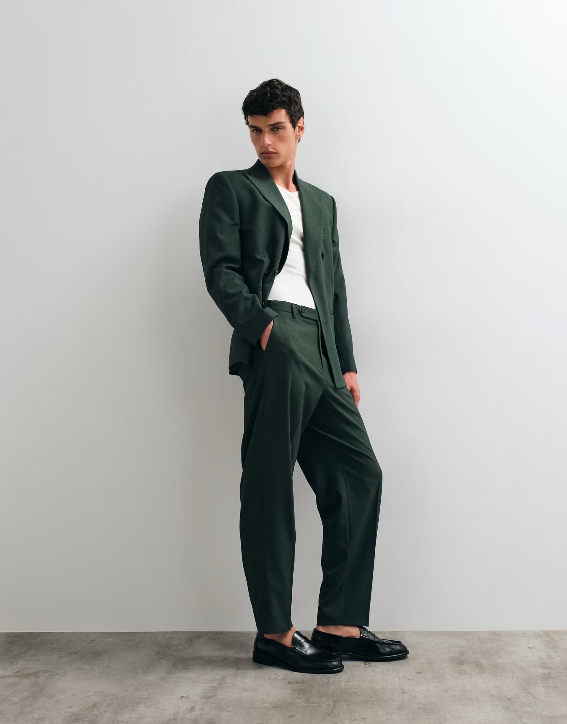ASOS ASOS DESIGN relaxed tapered suit trousers in dark green