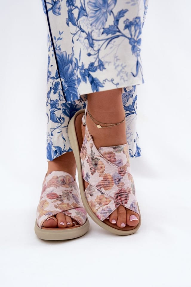 Love Lace Love Lace Women's Interlocking Strap Wedge Sandals with Adjustable Buckle Heel - 3