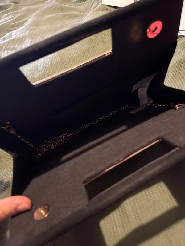 New Look Slim velvet clutch