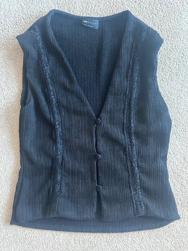 ASOS Design ASOS lace pleat waistcoat