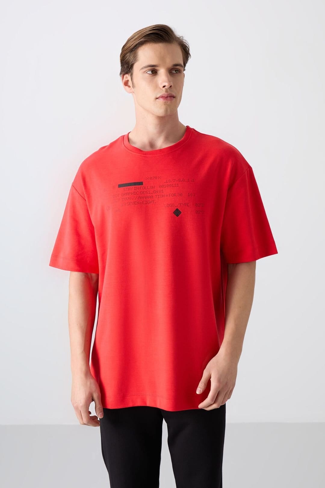 Tommy Life Tommy Life Men's Oversized Printed Crew Neck T-Shirt in Red - 4