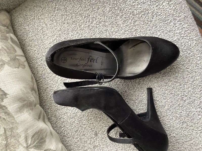 New Look Black satin finish stilettos
