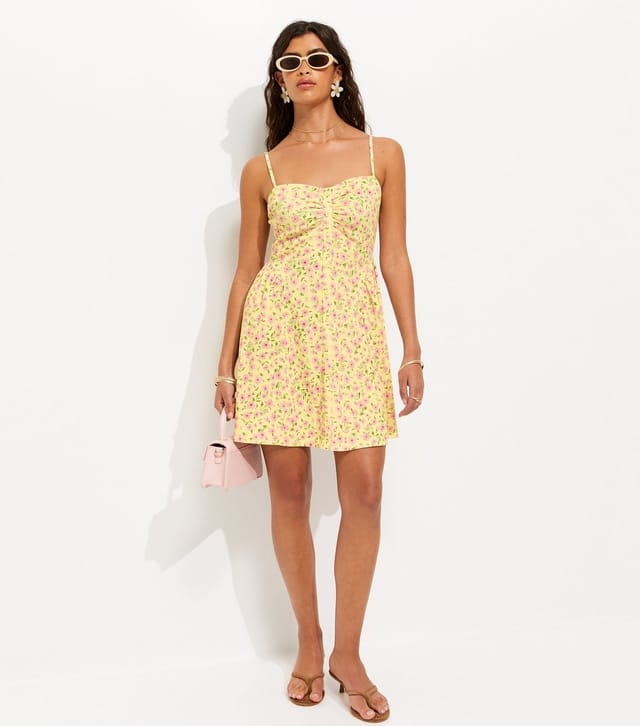 New Look Women's Yellow Crinkle Texture Strappy Floral Print Ruched Mini Dress New Look - 3