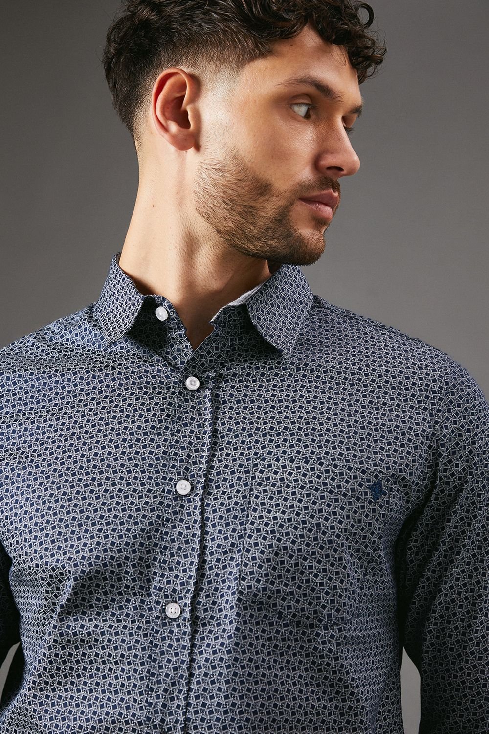 Maine Maine Men's Navy Abstract Shape Print Long Sleeve Shirt - 4