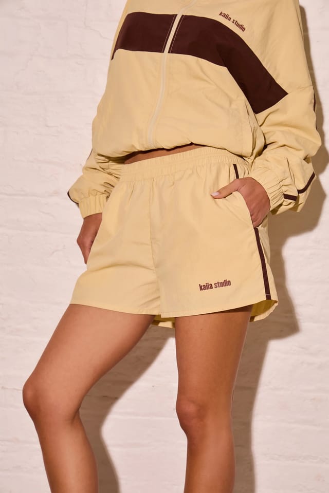 Kaiia Kaiia Woven Mini Shorts Yellow & Biscuit - 3