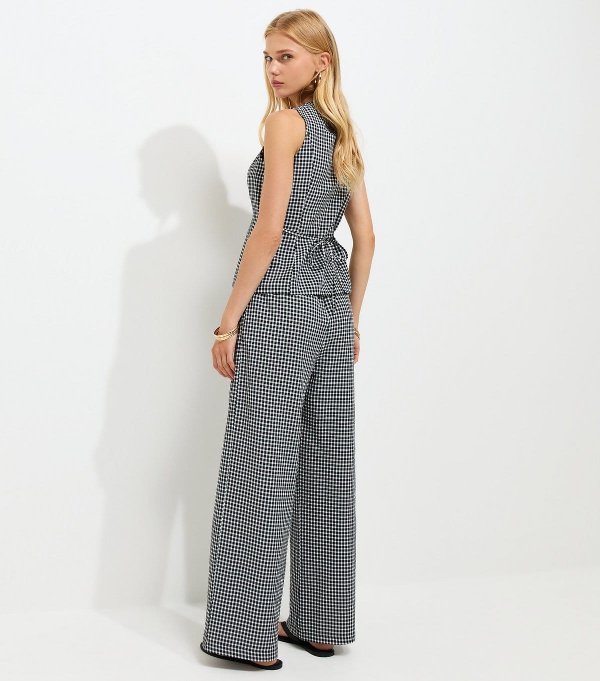 New Look Women's Black Gingham Print Wide Leg Drawstring Trousers New Look - 4