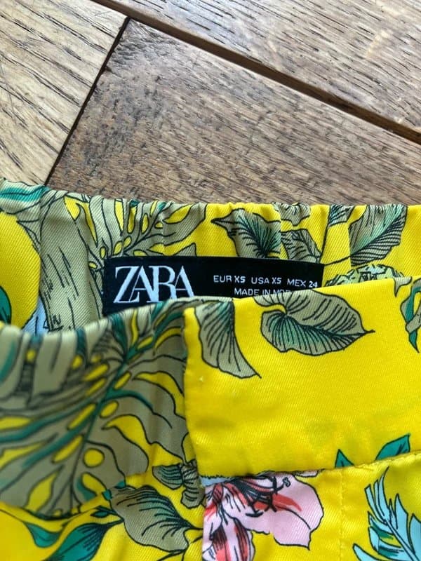Zara Zara silky shorts size XS