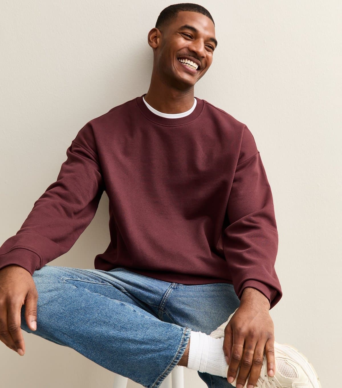 New Look Men's Mid Brown Oversized Crew Neck Sweatshirt New Look