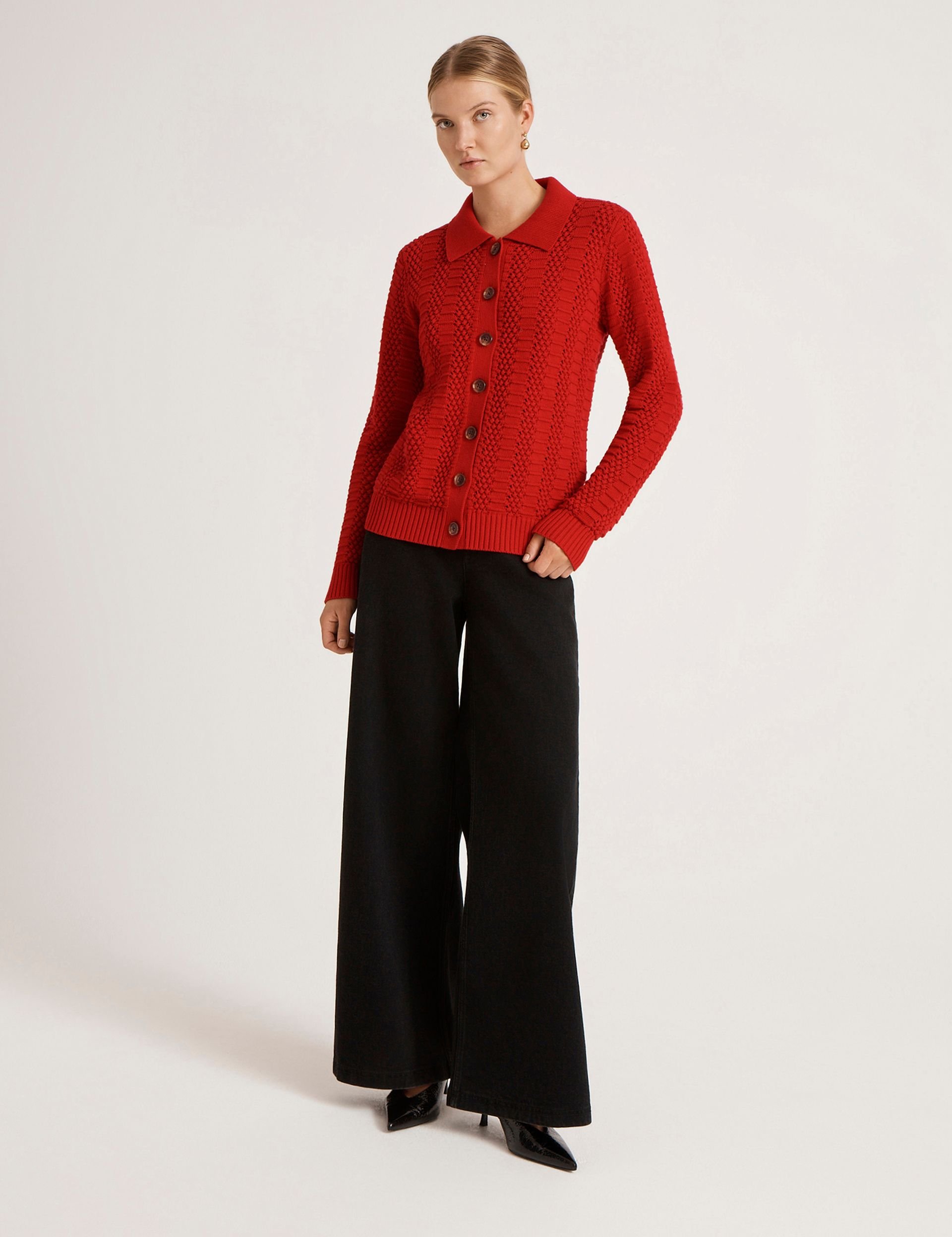 Finery London Finery London Women's Emlyn Cotton Knitted Collared Cardigan in Red - 2