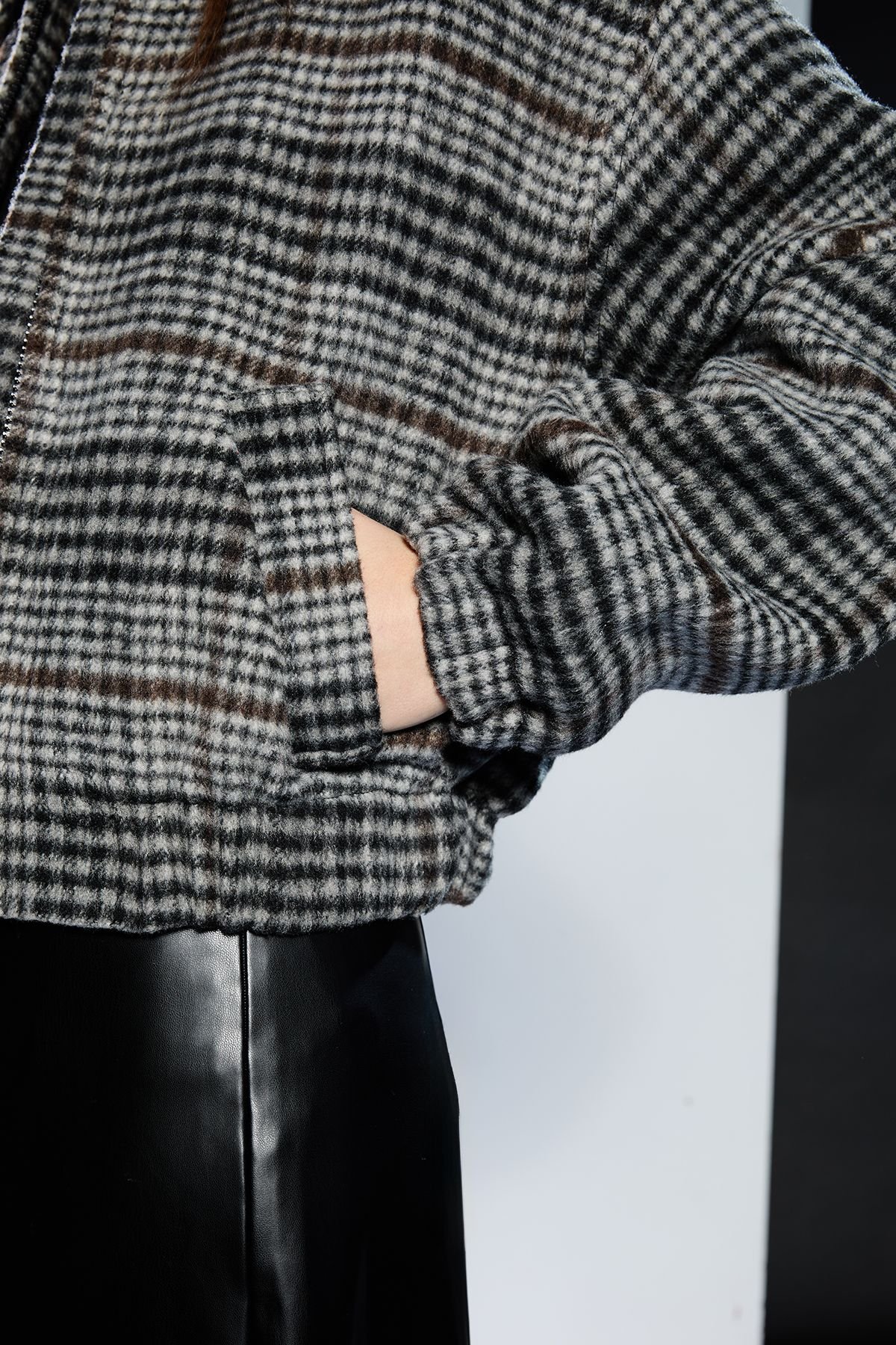 RUNWAY 1.8.1.8 RUNWAY 1.8.1.8 Women's Check Bomber Jacket in Grey - 4