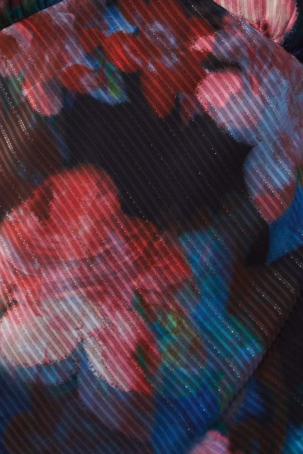 Warehouse Warehouse Women's Metallic Shadow Stripe Gathered Sleeve Plunge Neck Maxi Dress in Floral - 4