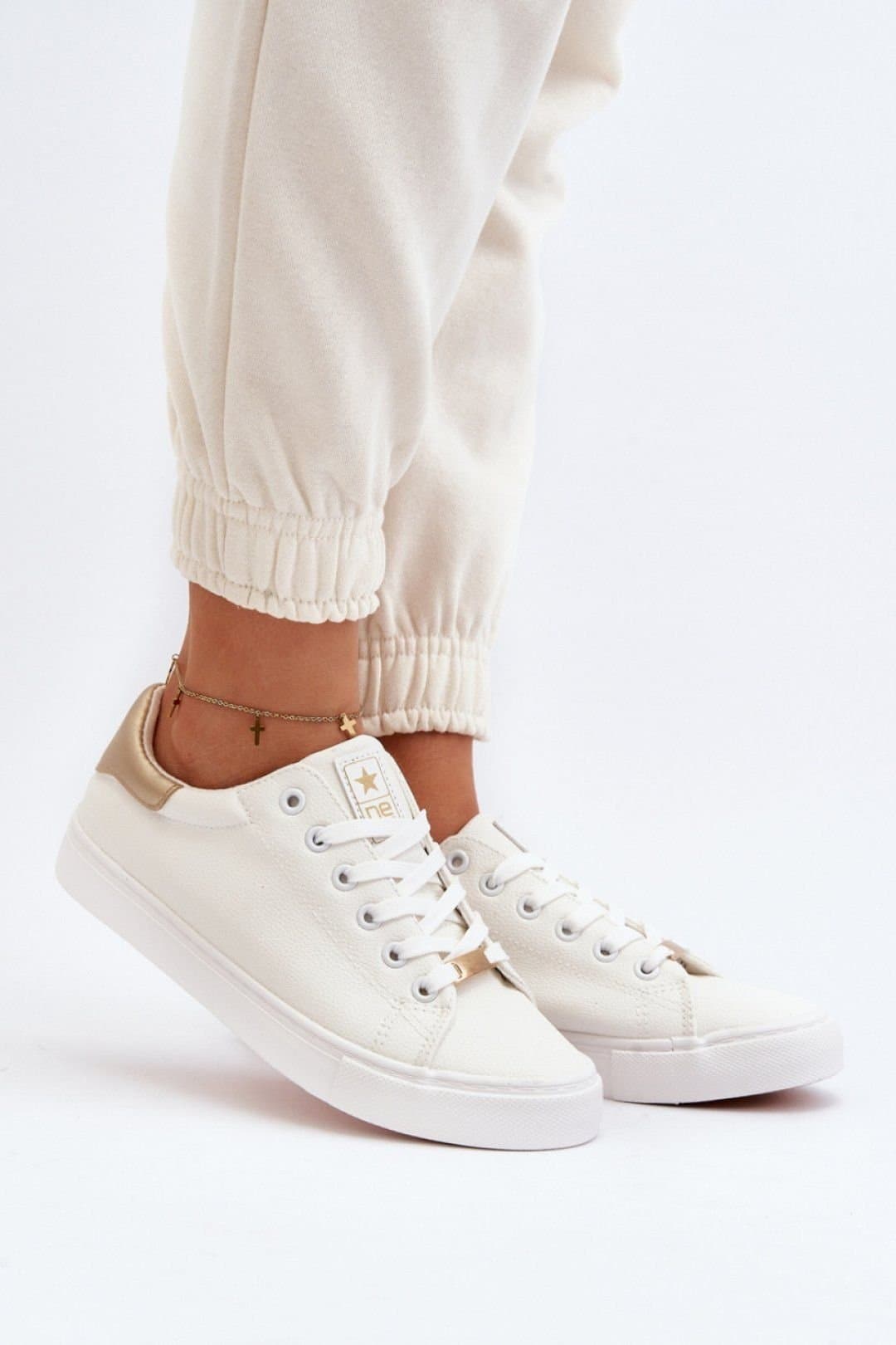 Love Lace Love Lace Women's Classic Lace Up Sneakers in White
