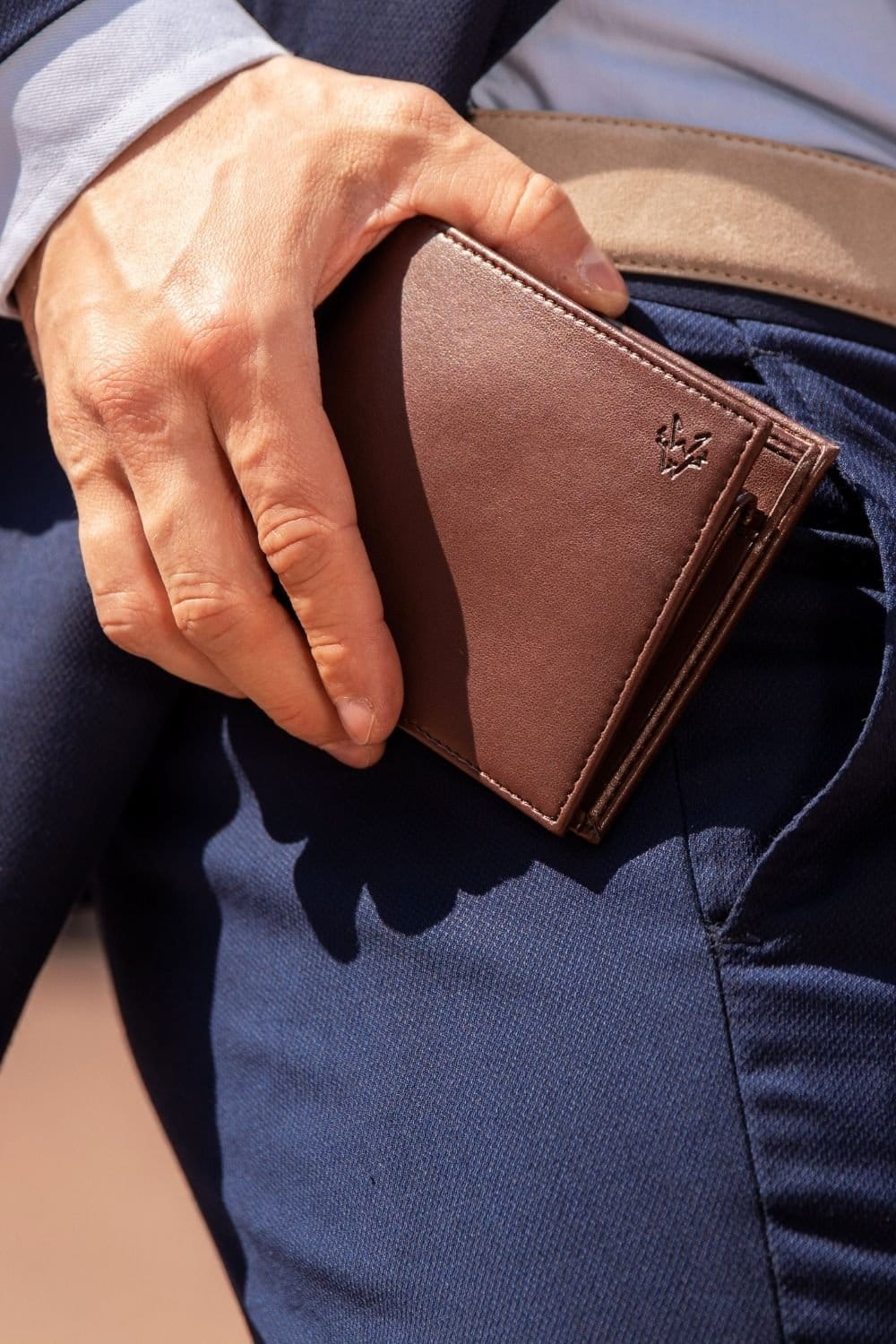 Watson & Wolfe Watson & Wolfe Men's Coin Pocket Wallet in Brown - 4