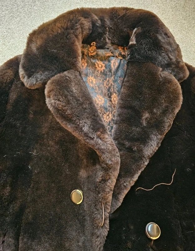 Vintage Dressing Brown Sheepskin Coat – Luxe Heritage Outerwear