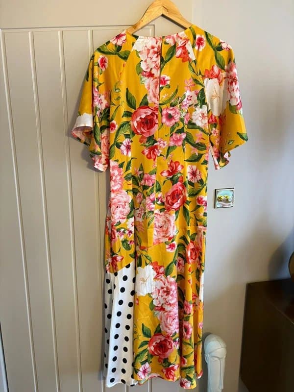 Never Fully Dressed Never fully dressed floral dress