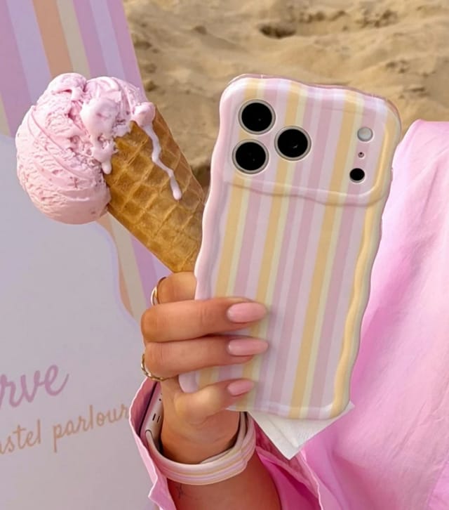 Coconut Lane Multicolour Striped Wavy Phone Case Coconut Lane New Look - 3