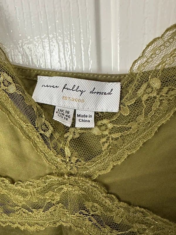Never Fully Dressed Olive green stain and lace summer dress size 18